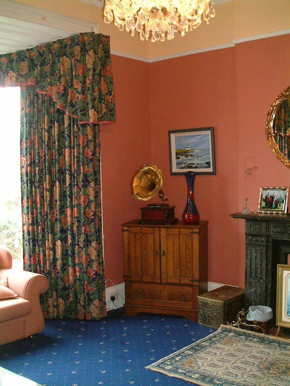 Claremont House Bed & Breakfast Dun Laoghaire Dış mekan fotoğraf